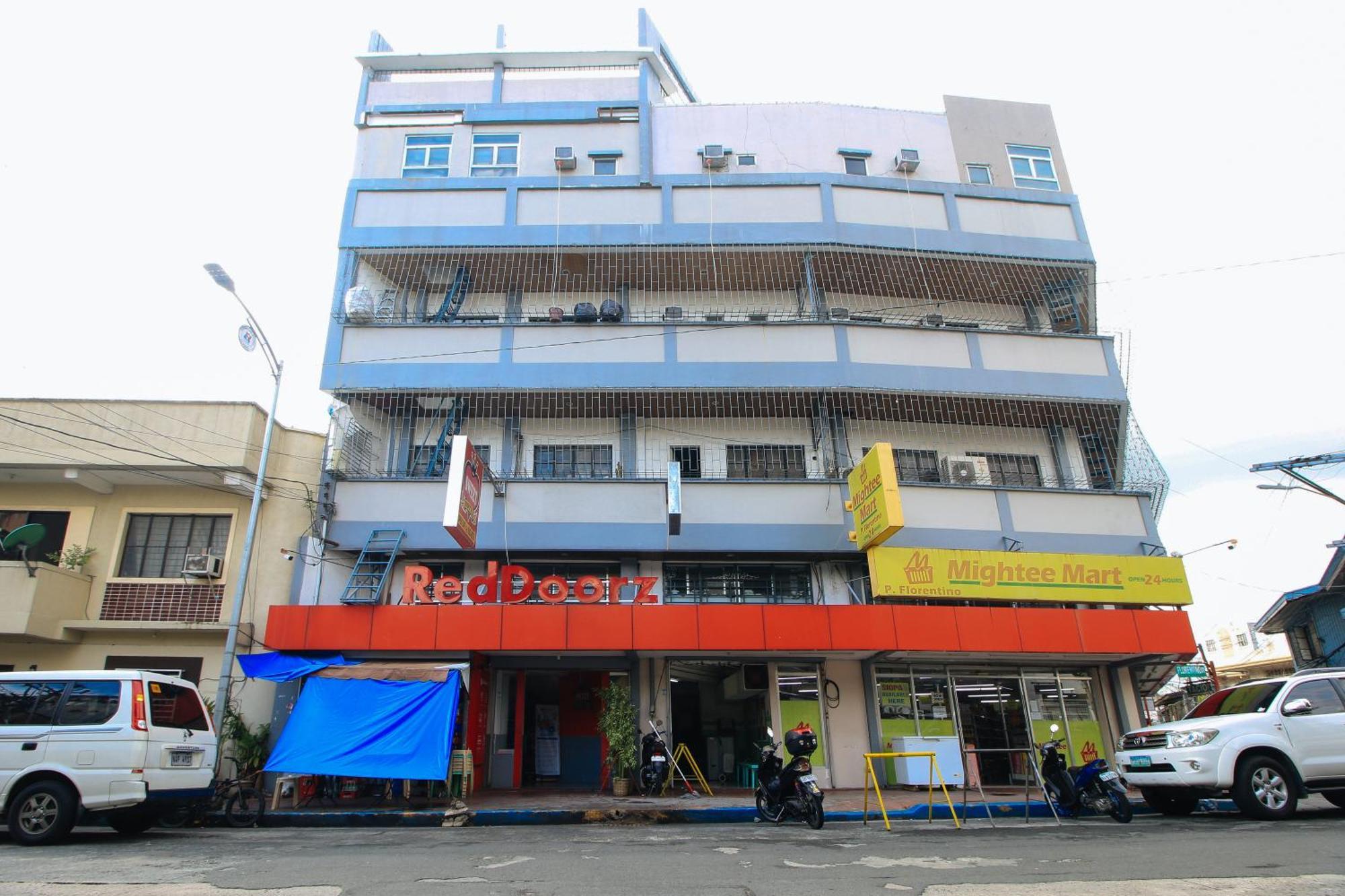 Reddoorz @ P Florentino Street Sampaloc Manila Bagian luar foto